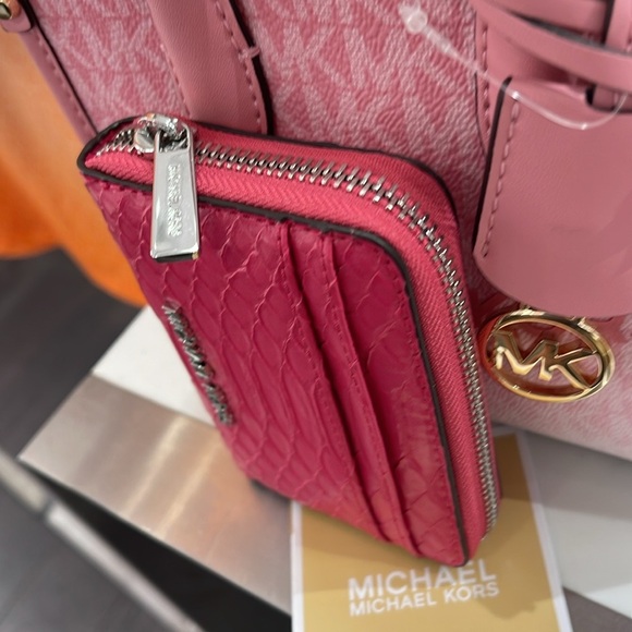 Michael Kors Women Medium Zip Around Card Case Coin Pouch Wallet Electric Pink - Picture 3 of 16